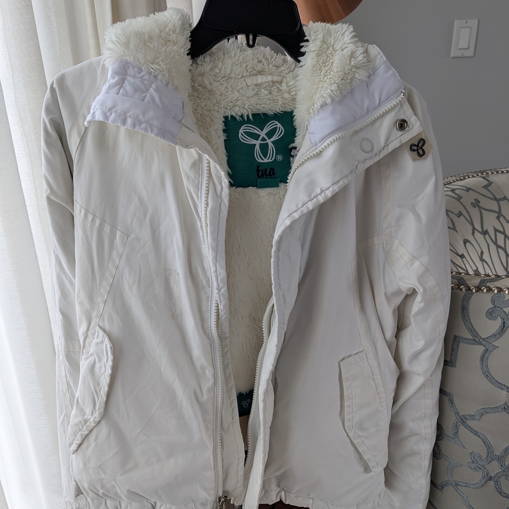 TNA Aritzia Women's White Jacket
